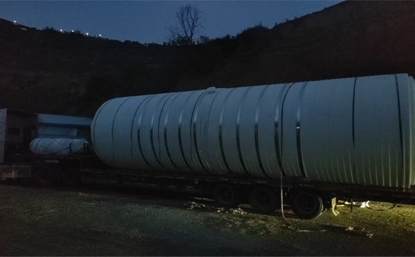 兰州圆桶运输途中